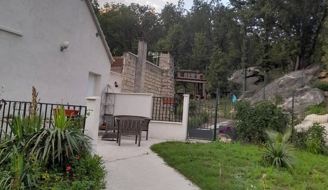 Duplex Rez De Jardin de 41 m² Avec 2 Chambres, Terrasse et Parking