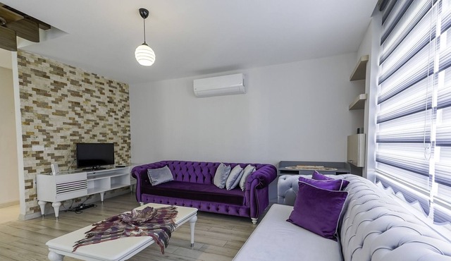Duplex with Balcony 5 min to Konyaalti Beach