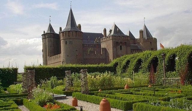 Dutch Castles Tour from Amsterdam
