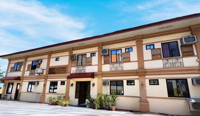 Dy Heritage Suites