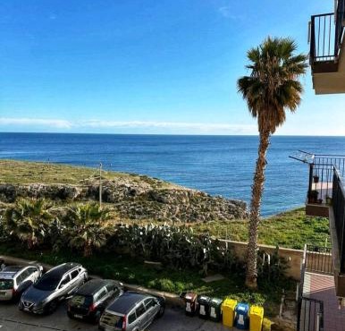 Dyo Adelfia, elegante "open space" vista mare