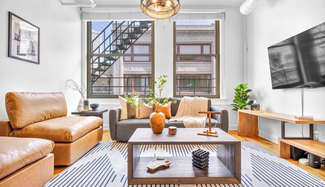 E 4th Loft w/Mini Golf, Shuffleboard & Games