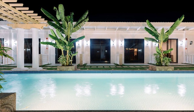 E L Westensee Resort