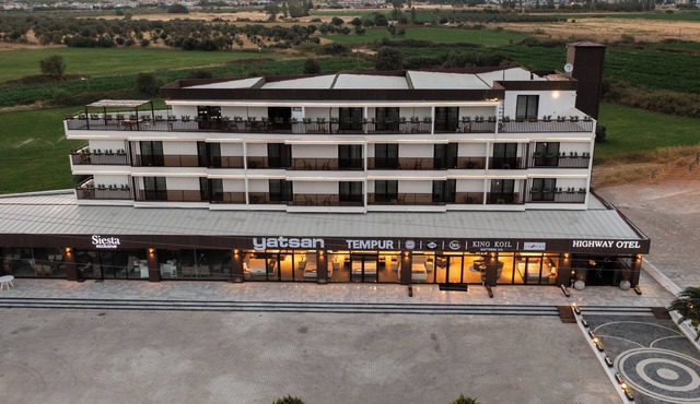 E87 Highway Otel