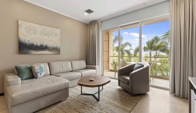 Eagle Beach - Imperial Blossom 2BR condo - LV204