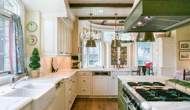 Eagle Lake Estate