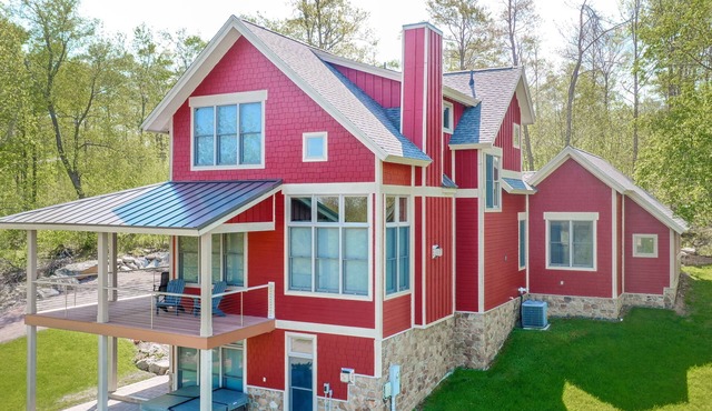 Eagle's Rest | Close to Ski Slopes, Rafting + Golf