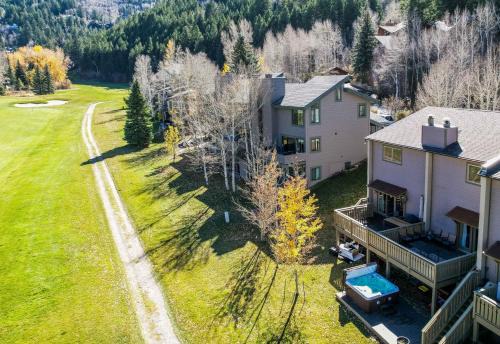 EagleVail Getaway -Ski Golf and Relax in Hot Tub