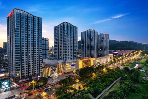 East Maple International Apartment