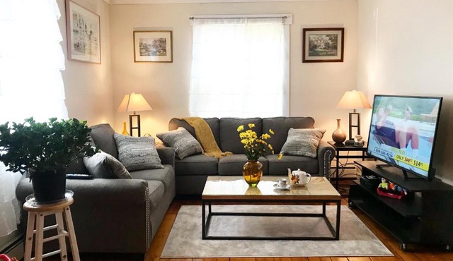 East Side Private Apartment