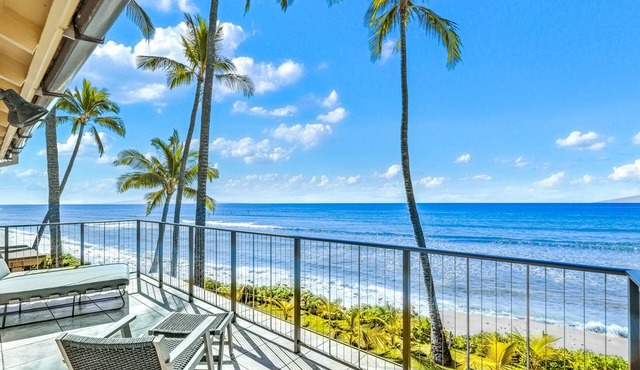 Easy Accessible Oceanfront Luxury Townhome in Puamana