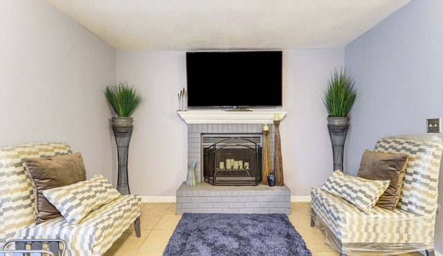 Easy ATL Access: Suburban Home Base w/Patio