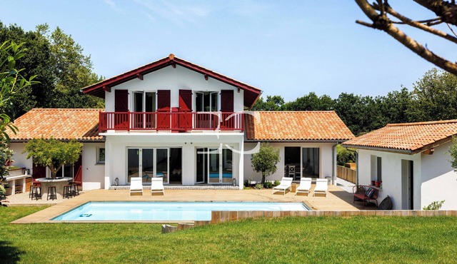 Easy Clés - Villa 4 suites + swimming pool