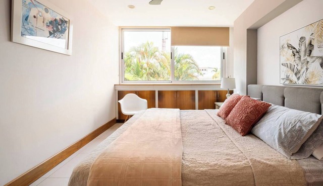 Easy Living, Simplistic Elegance