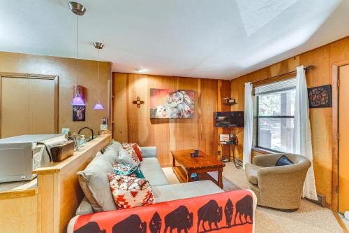 Easy Resort Access: Angel Fire Adventure Condo!