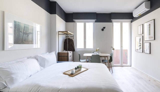 Easylife - Studio with balcony in Risorgimento