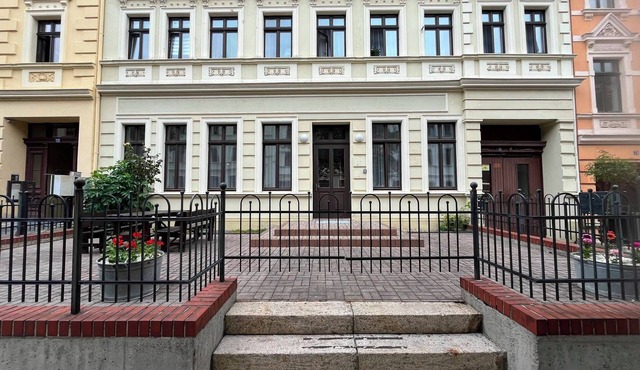 EBRAM APARTMENS