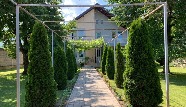 Echref Residence
