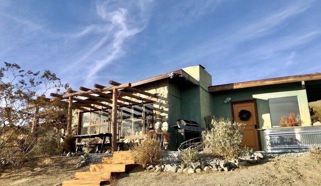 Eclectic Midcentury modern homestead. 180 degree views between PS & Joshua Tree
