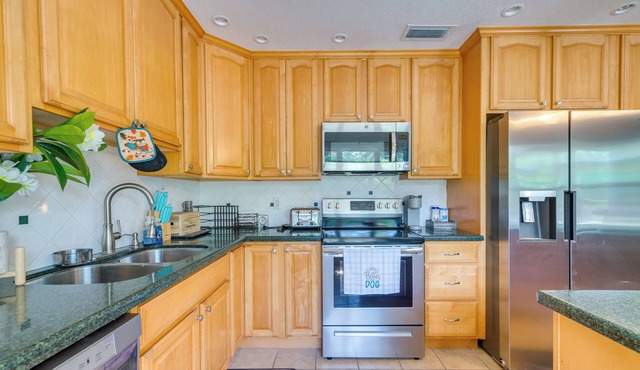 Eclectic Ocala Vacation Rental w/Private Pool!