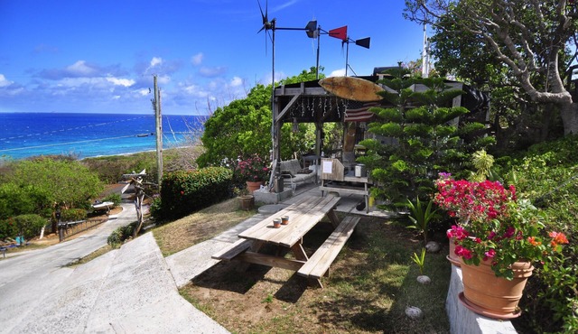 Eco Cottage walking distance to the beach