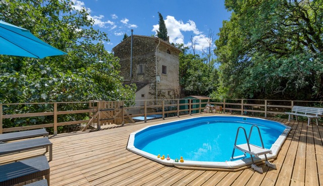 Eco-friendly Gîte with Private Pool, Terrace and Wi-Fi in Autignac