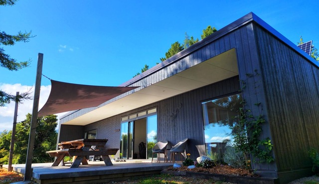 Eco friendly, self sufficient house powered by the sun.