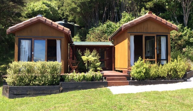 Eco luxury cabins in Orchard Valley