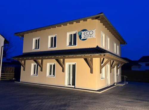 Eco Motel
