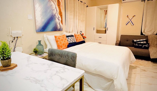 Eco-Studio Hideaway Luxe Comfort near Worthing Beach