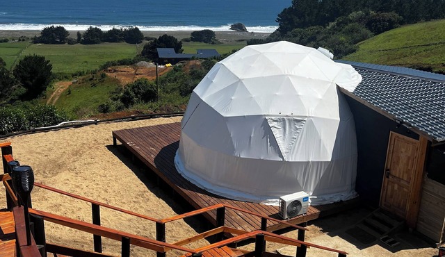 Ecoglamping accommodation with Hot Tub and panoramic ocean view