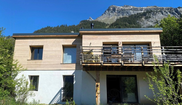 Ecological chalet facing Mont Blanc in Passy