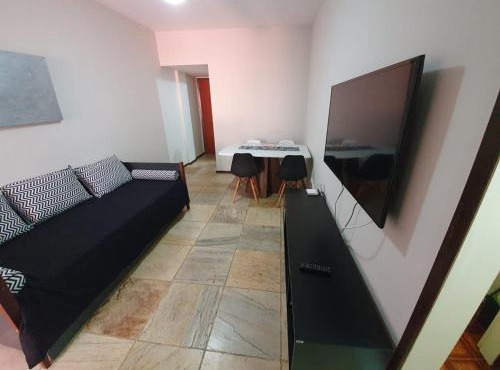Econômico apartamento perto da praia em Jardim Camburi