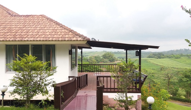 Eden Hill Resort