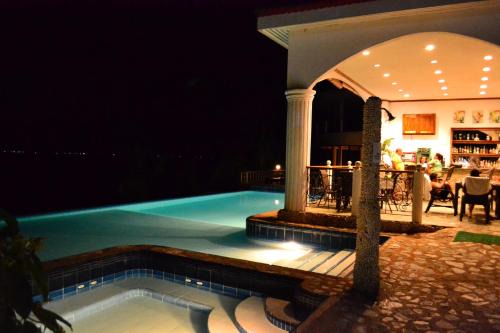 Eden Resort
