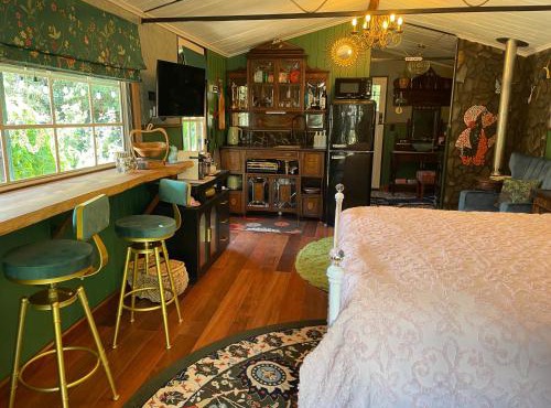 Eden's Studio with private garden setting