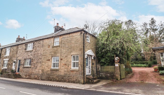 EDENDALE, pet friendly, with open fire in Longframlington
