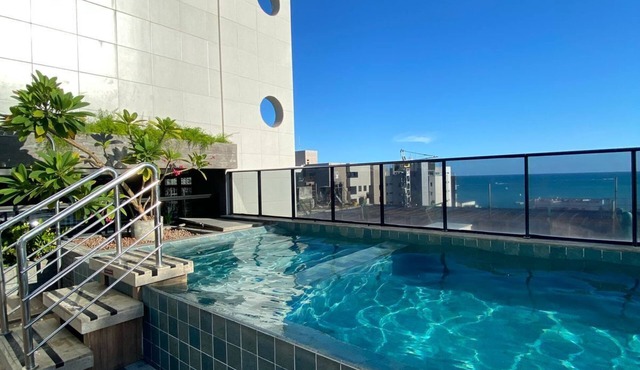 Edificio Promenade II Apt 205