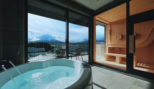 edit x seven FUJI GOTEMBA
