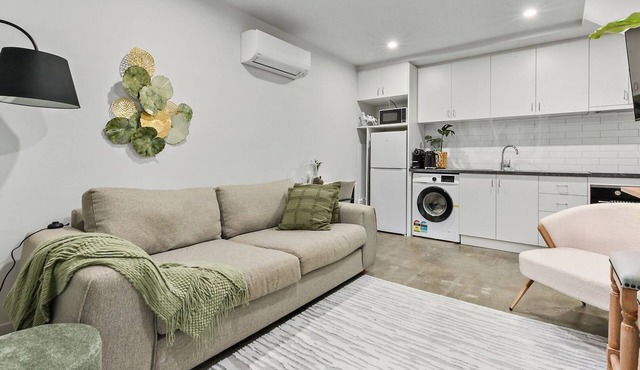 Edward No 3 Loft Apartment