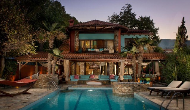 Efharis Beachfront Villa