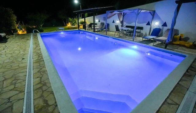 Efi Pool & View Alepochori i