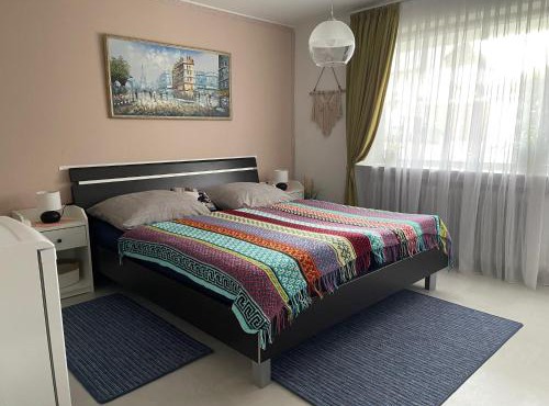 Ein Gästezimmer mit Terrasse in ruhiger Lage