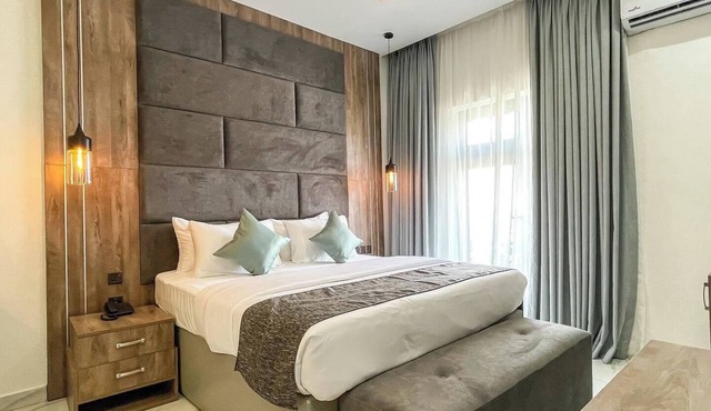 Ejiworld Hotel