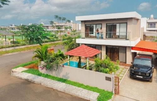 EKOSTAY - Trinity Villa