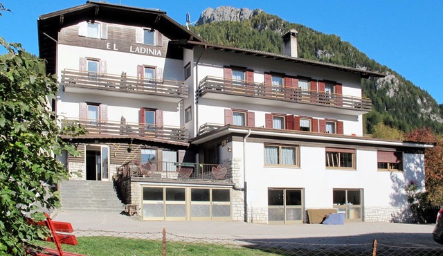 El Ladinia by Interhome