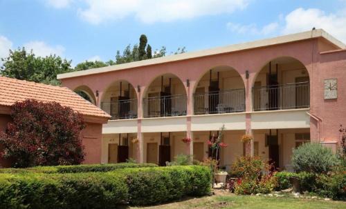 El Mul Golan Kibbutz Country Lodging
