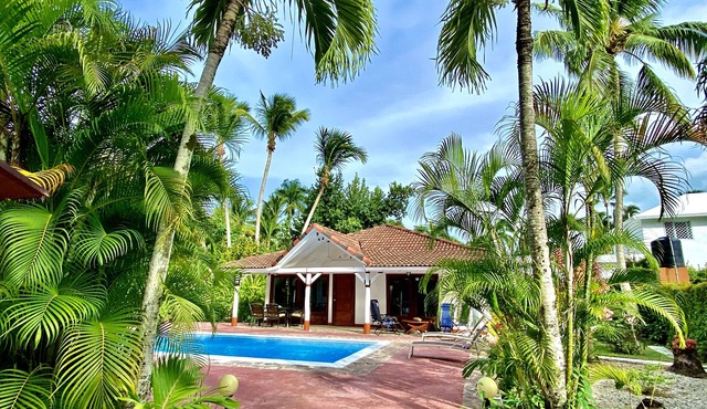 El Secreto-charming, private villa walking distance to Las Ballenas beach & town