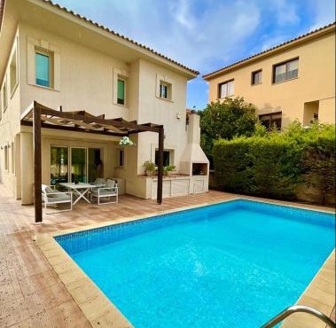 El Soleo Luxury Villa