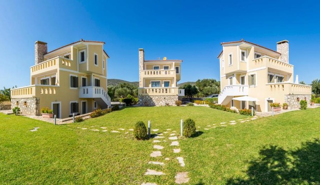 Elaia Villas